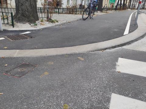 Gefährliche Kante am Radweg Wiedner Hauptstraße